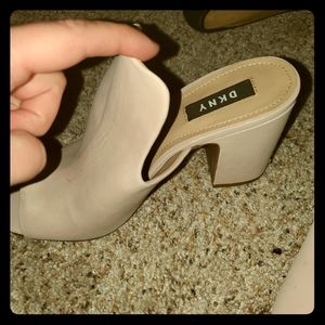 DKNY blush slide chunky heels size 7